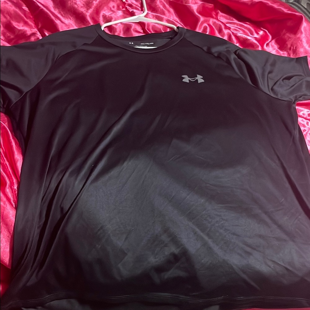 Under Armour Black Short Sleeve Performance Tee